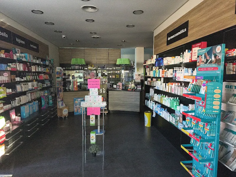 Farmacia-Ortopedia Pajarillos (Lda. Isabel Molpeceres García del Pozo)