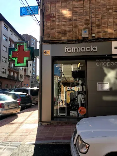FARMACIA-ORTOPEDIA CRUCES 365 LLANO-BARRÓN