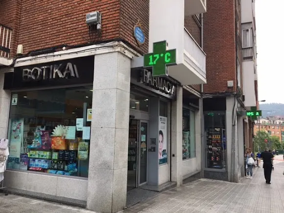 Farmacia Lda. Ainara Ruíz de Oña-KOLDO ARRATE CB