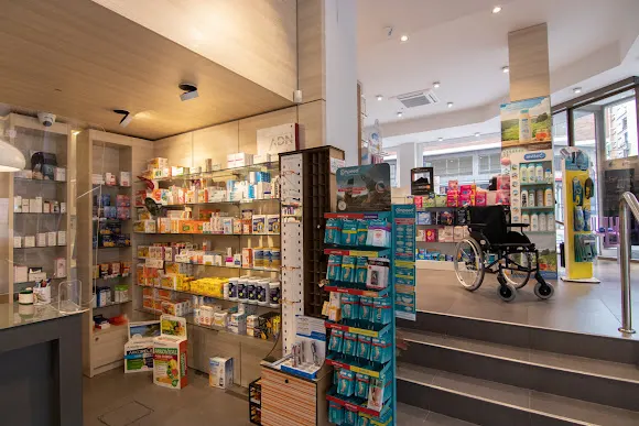 Farmacia Ron Luño y Sección de Ortopedia "El kalero" (Basauri)