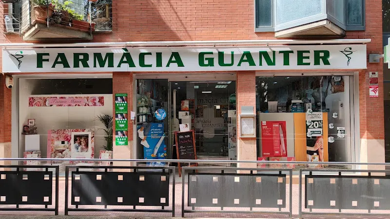 Farmàcia Josep Maria Guanter Ballesta - Farmacia en Vallromanes - foto 2
