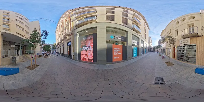 Farmàcia Viñamata Nebot - Farmacia en Granollers - foto 2