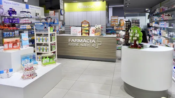 Farmàcia Esteve Albert 43