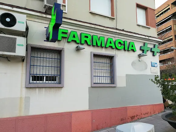 Farmacia Del Puente