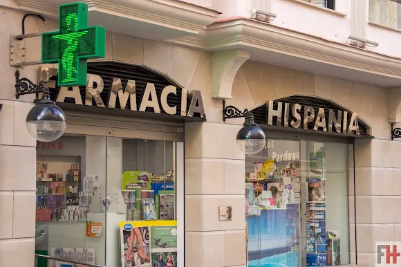 FARMACIA HISPANIA | 13 HORAS | DERMOCOSMÉTICA