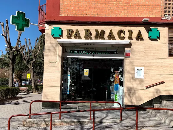 FARMACIA MATEO GONZALEZ-CARRASCOSA MOYANO - Farmacia en Granada