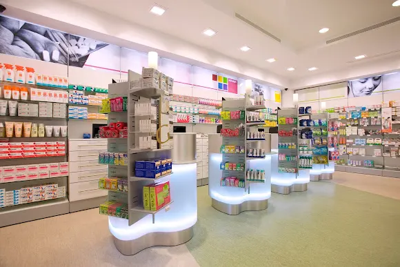 FARMACIA REIS CATOLICS, 365 DIAS de 9 A 22h (Ldo. Juan VICENS CALDENTEY) Farmacia Abierta