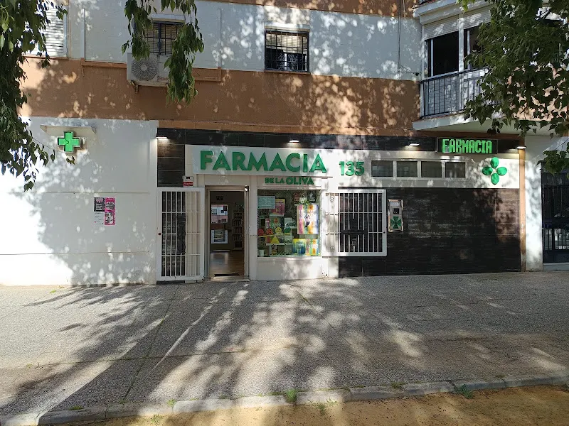 FARMACIA DE LA OLIVA, 135. (Sevilla). Ldo. José Luís de los Santos León