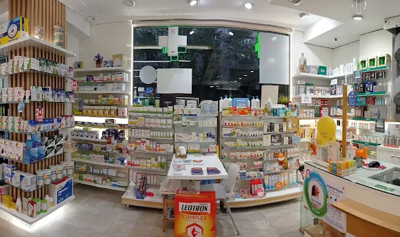 FARMACIA DE CURTIDORES- Abierto 365 hasta las 23 h-PHARMACY- EL RASTRO