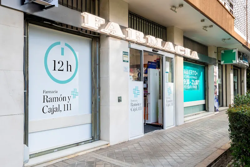 Farmacia Ramón y Cajal 111. 12H Consulta horario temporal de verano - Farmacia en Madrid - foto 2