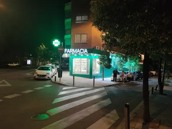 Farmacia Trébol Martínez de la Riva