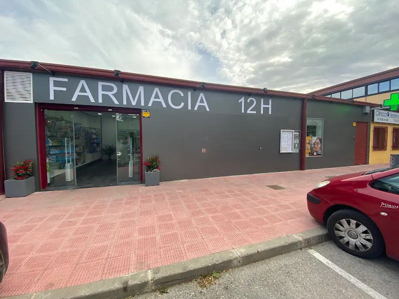 FARMACIA VILLAFRANCA DEL CASTILLO - Farmacia en Villanueva del Pardillo - foto 2