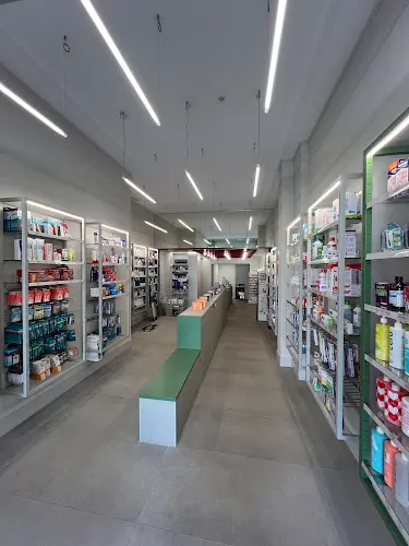 Farmacia Eduardo Pondal 80