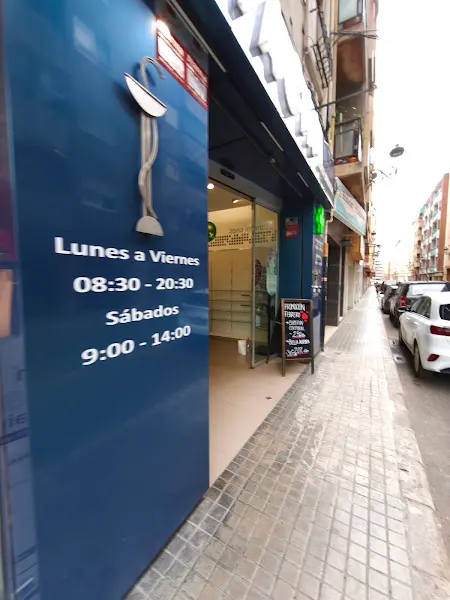 Farmacia López-Tarruella C.B. - Farmacia en Valencia - foto 2