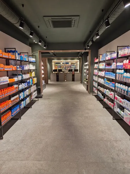 Farmacia Las Arenas (Lda. Naikare Aldama)
